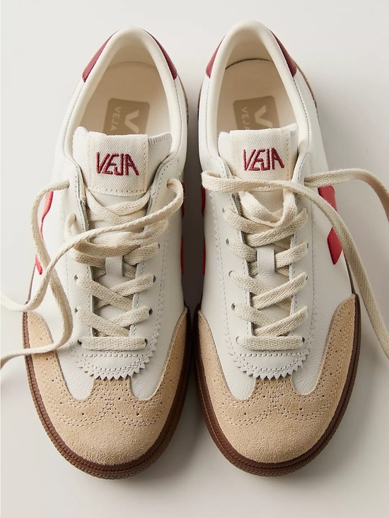 Shoes - NWT VEJA VOLLEY SNEAKERS